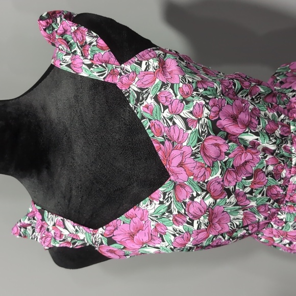 Floral dress - Picture 2 of 7